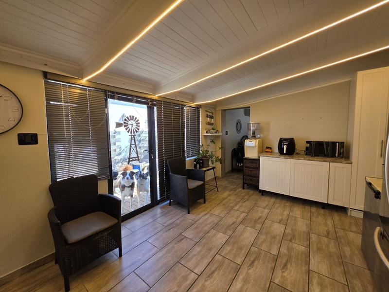 3 Bedroom Property for Sale in Britannia Bay Western Cape